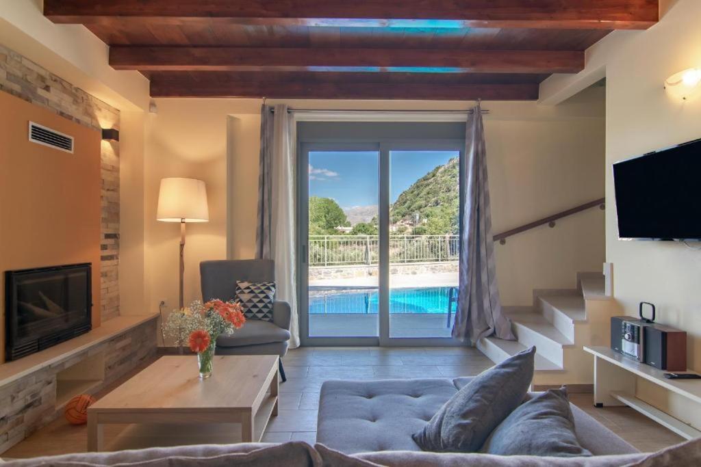 Kali Sykia Villa *